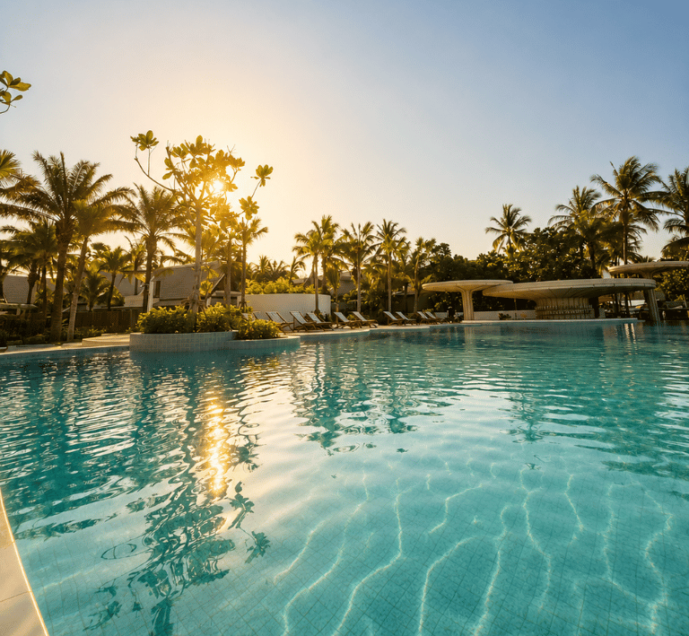 thailand-reise-la-solaya-khao-lak-pool.jpg
